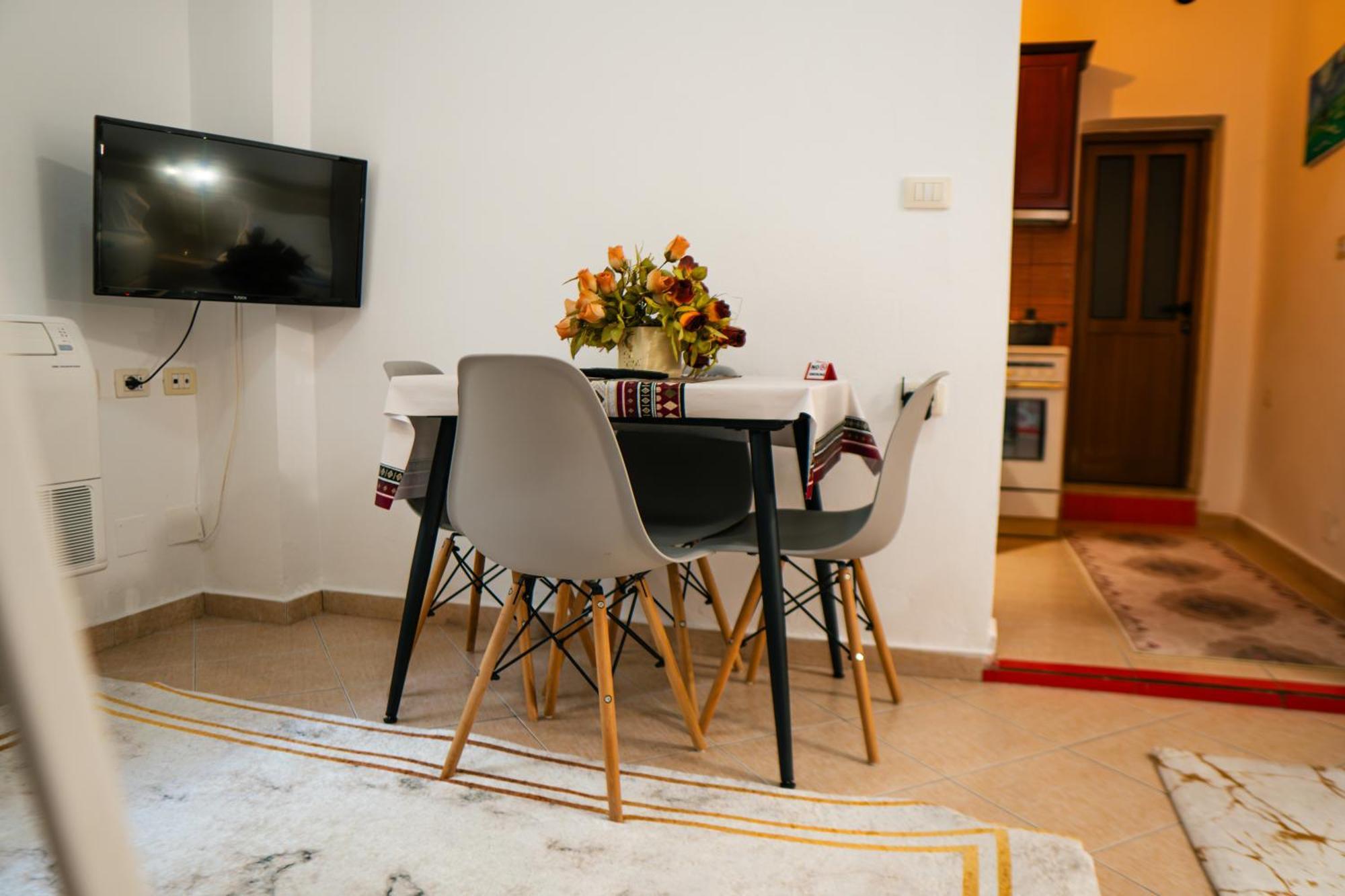 Antigona Apartamento
